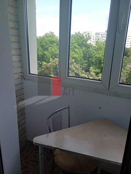 Basarabia, apartament 2 camere, 2 balcoane,