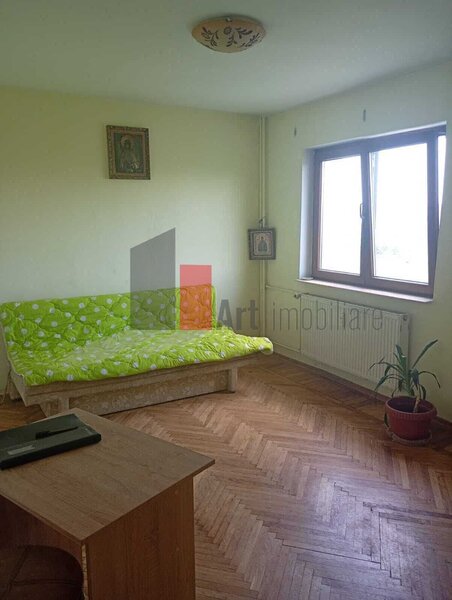 Basarabia, apartament 2 camere, 2 balcoane,
