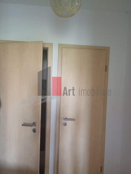 Basarabia, apartament 2 camere, 2 balcoane,